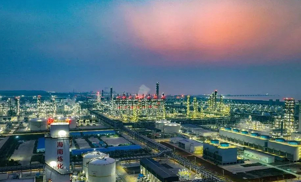 突破海南乙烯工业零的突破！！人生就是博官方网站赋能海南炼化打造高端智能绿色一体化离岸石化基地